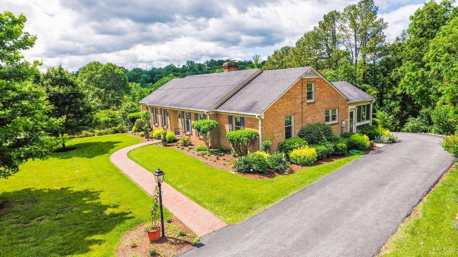 2415 Indian Hill RD, Lynchburg, VA 24503