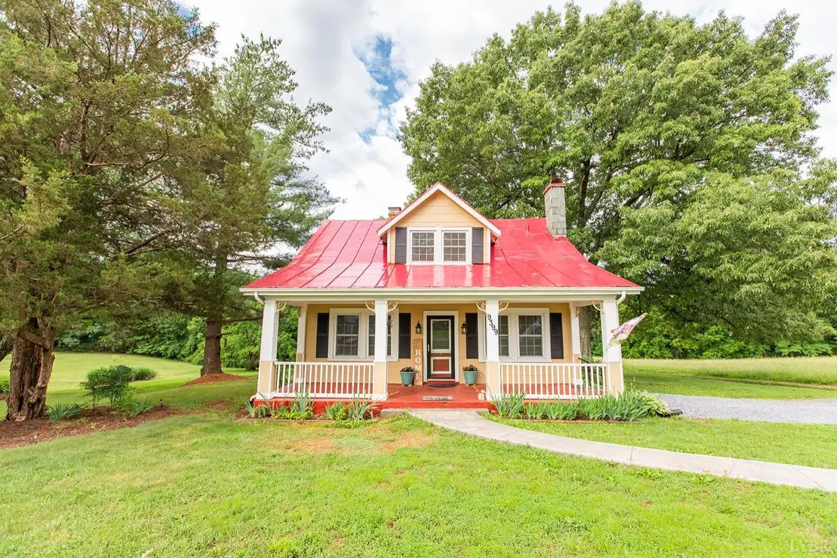 Gladys, VA 24554,9399 Brookneal Hwy