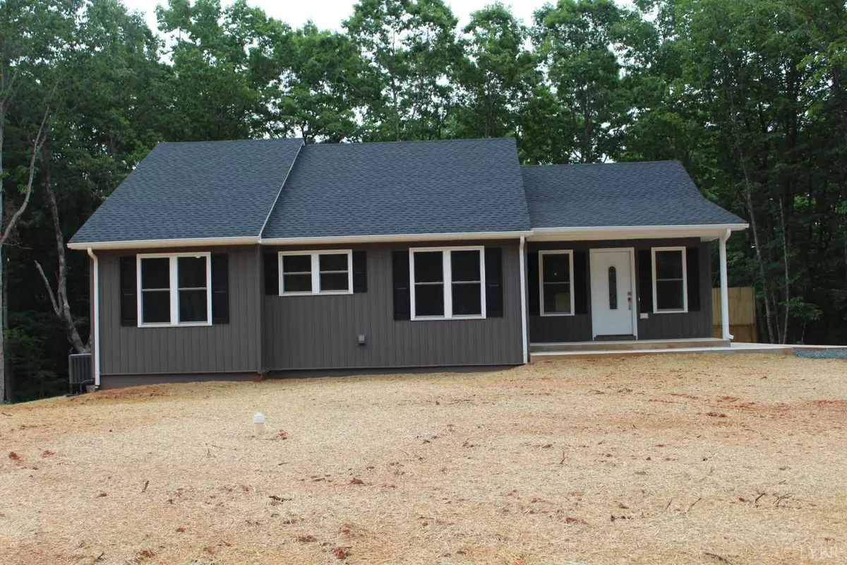 Appomattox, VA 24522,574 N Creek RD