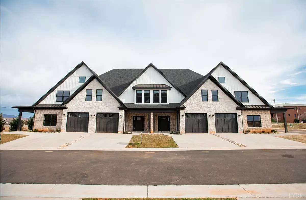 Forest, VA 24551,1018 Coles CT