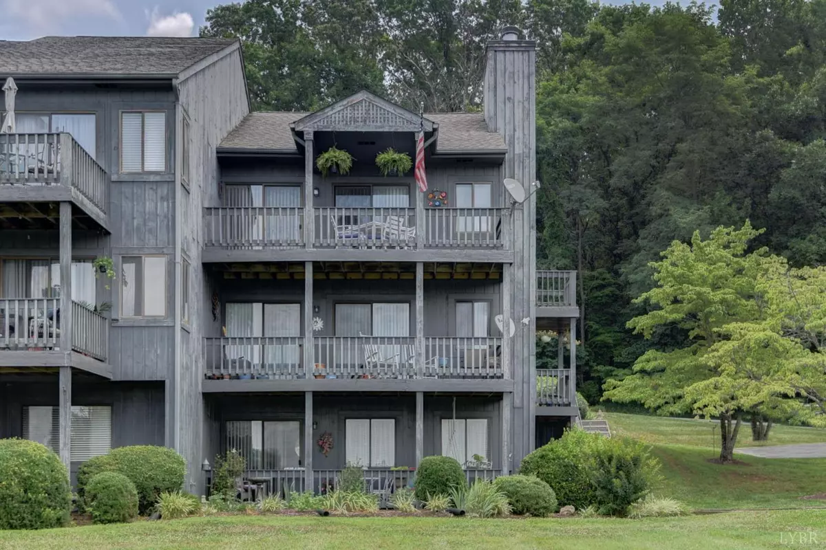 Forest, VA 24551,1121 Twin Springs CT