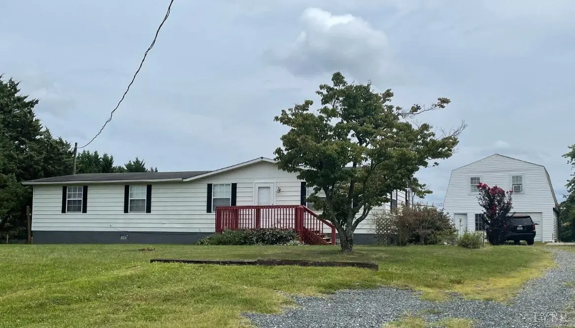 Goode, VA 24556,9189 Forest RD