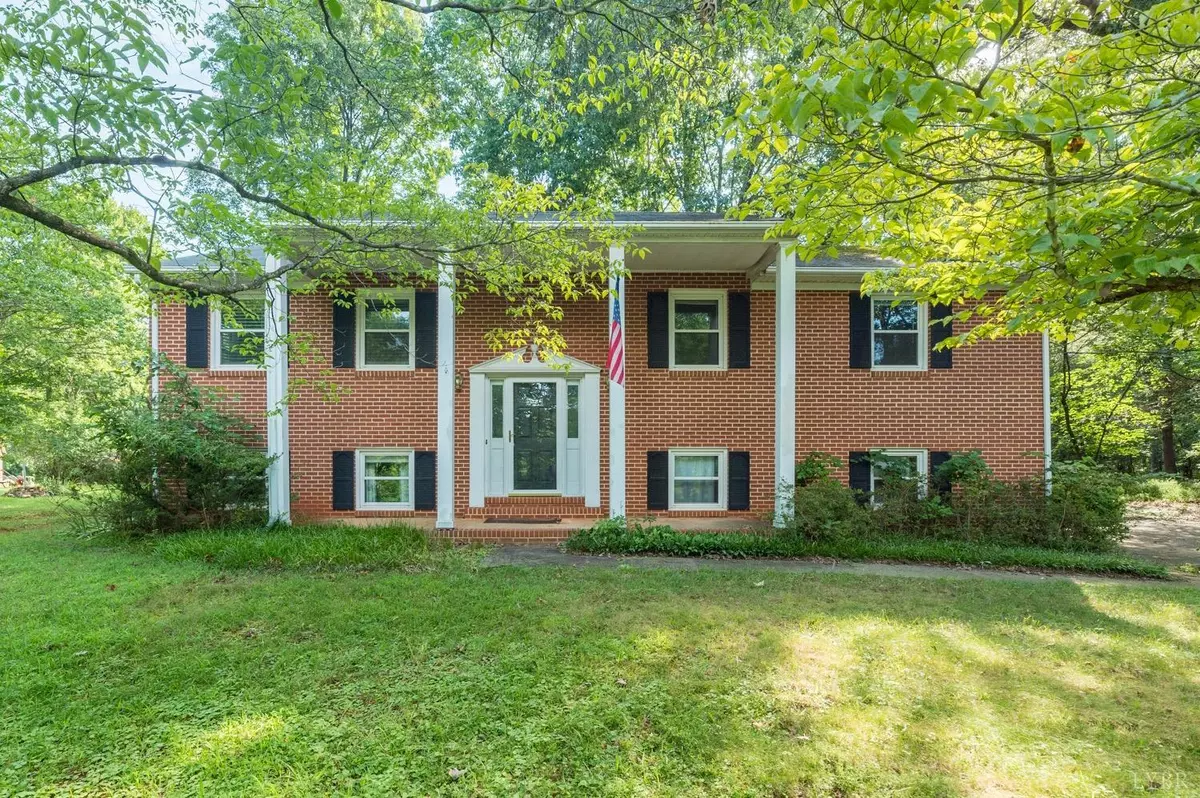 Monroe, VA 24574,295 Foxcroft DR