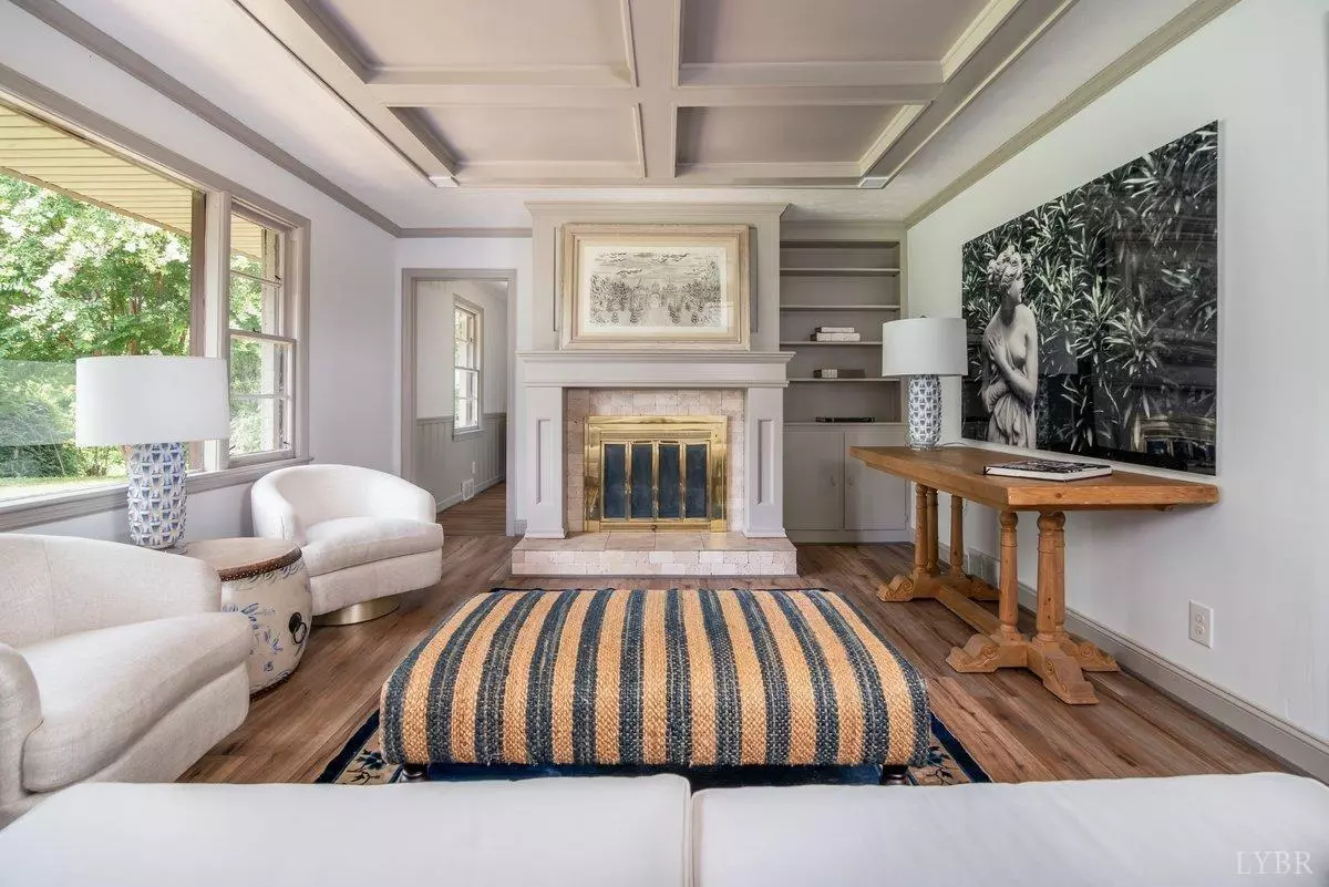 Lynchburg, VA 24502,1044 Greenview DR