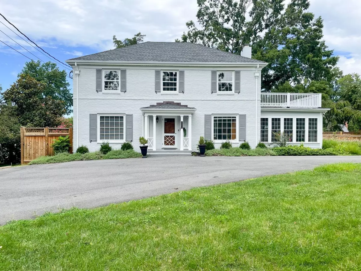 Lynchburg, VA 24503,4404 Boonsboro RD