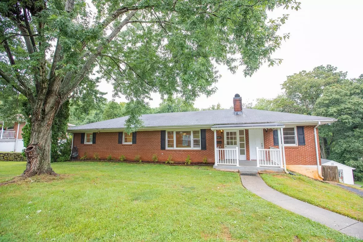 Lynchburg, VA 24502,709 Mohawk DR