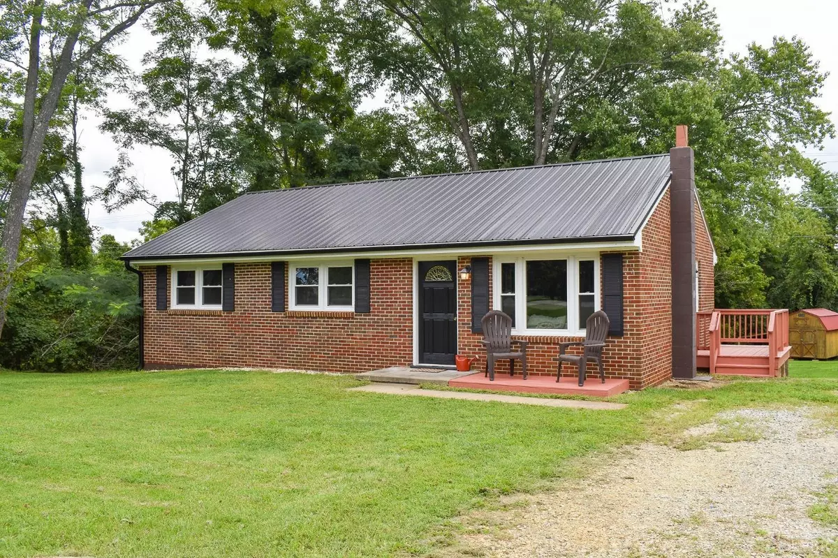 Amherst, VA 24521,588 Patrick Henry HWY