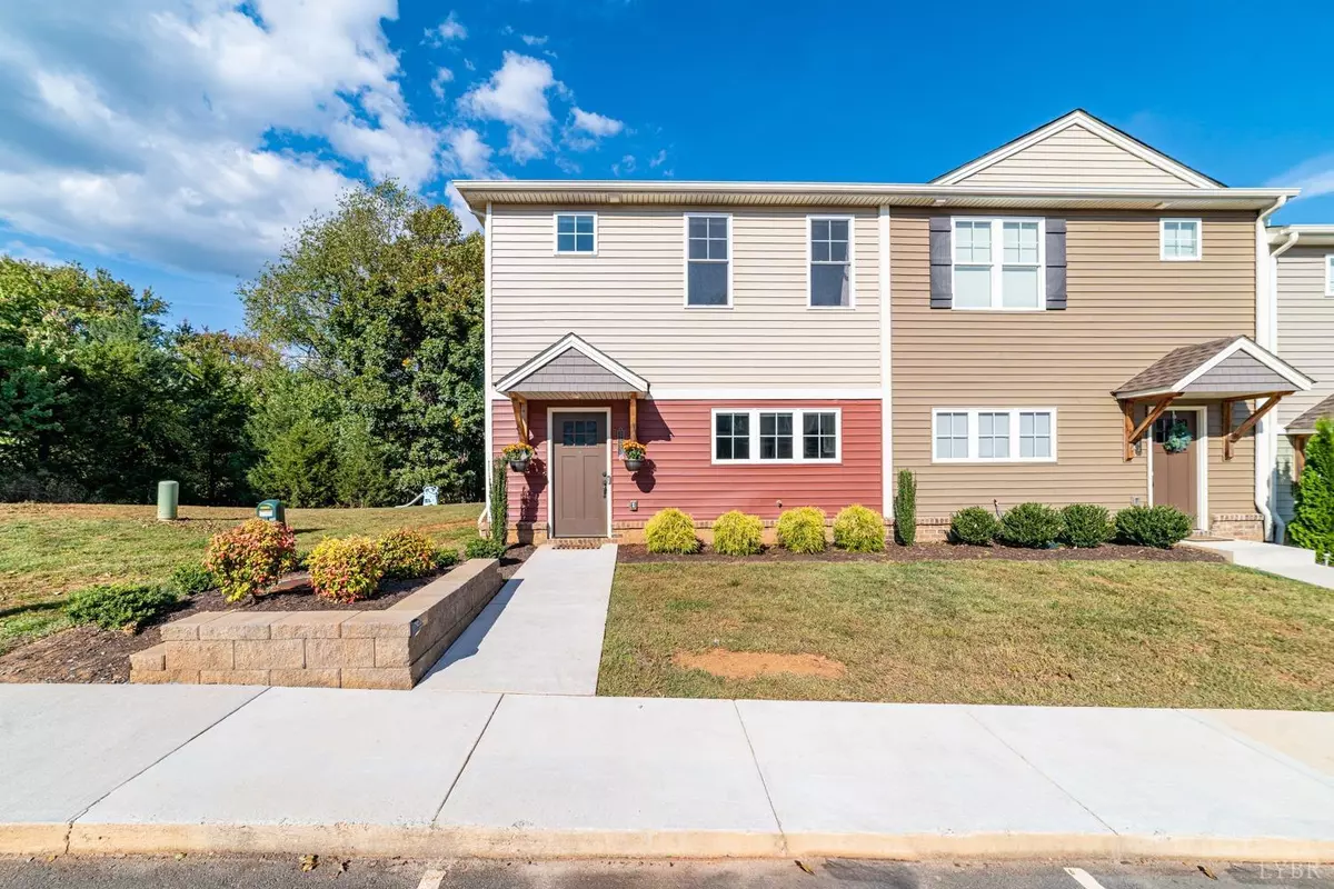 Forest, VA 24551,1158 Commonwealth CIR