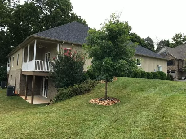 Forest, VA 24551,1082 Tori CT