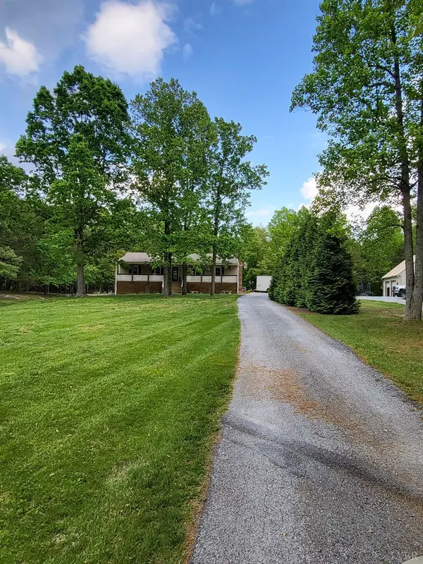 157 Sunburst Hills, Evington, VA 21550