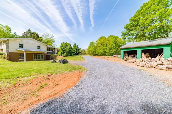 Big Island, VA 24526,1009 Hunt Club