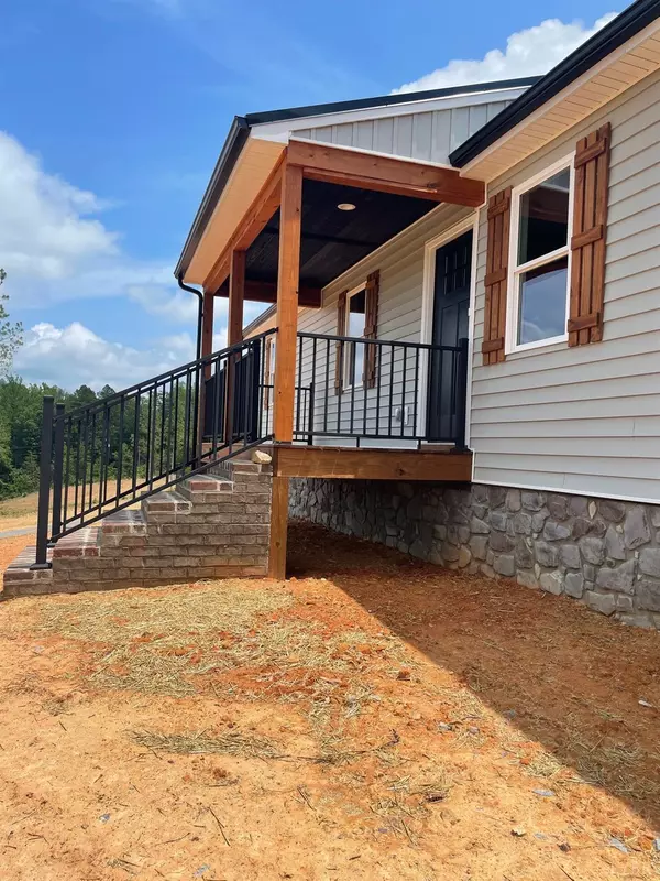 Gladys, VA 24554,819 Winfall Rd