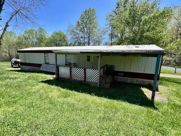 Shipman, VA 22971,233 Peavine LN