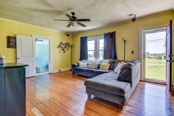 Gladys, VA 24554,176 Pigeon Run RD