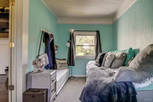 Gladys, VA 24554,176 Pigeon Run RD