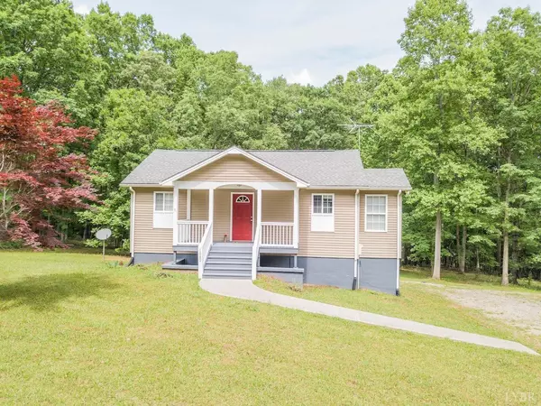 Moneta, VA 24121,1042 Flint PL