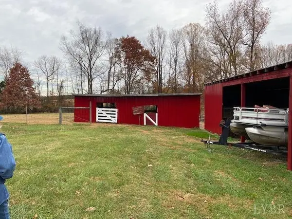 Pamplin, VA 23958,1564 Swan RD