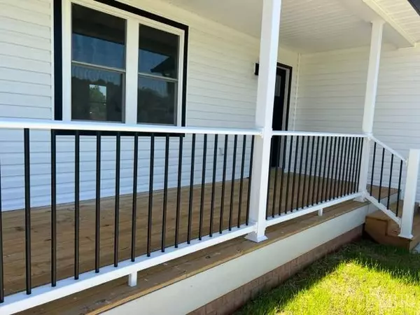 Appomattox, VA 24522,132 Mountain View RD