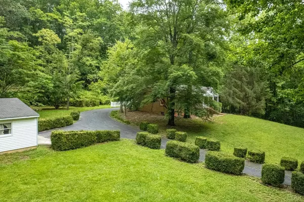 Goode, VA 24556,6830 Charlemont RD