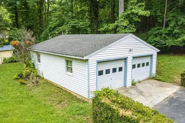 Goode, VA 24556,6830 Charlemont RD