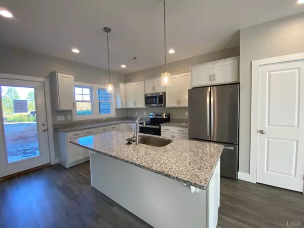 Lynchburg, VA 24501,56 High ST