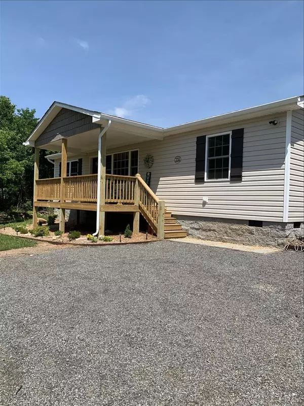 Shipman, VA 22971,336 Montreal LN