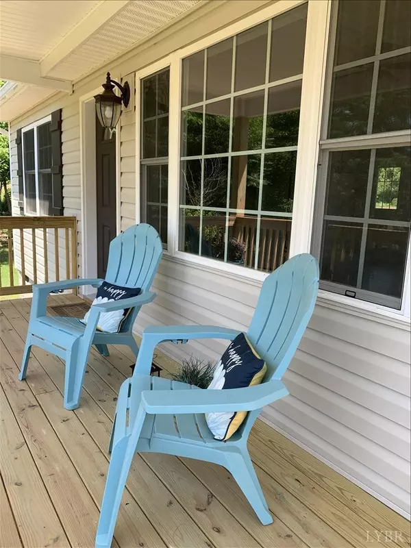 Shipman, VA 22971,336 Montreal LN