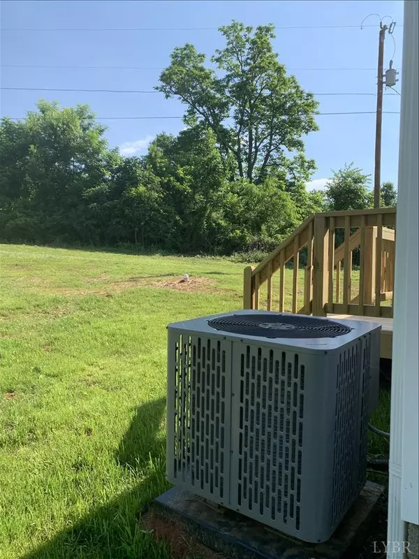 Shipman, VA 22971,336 Montreal LN