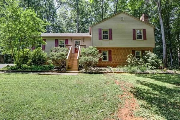 203 Pocahontas DR, Forest, VA 24551