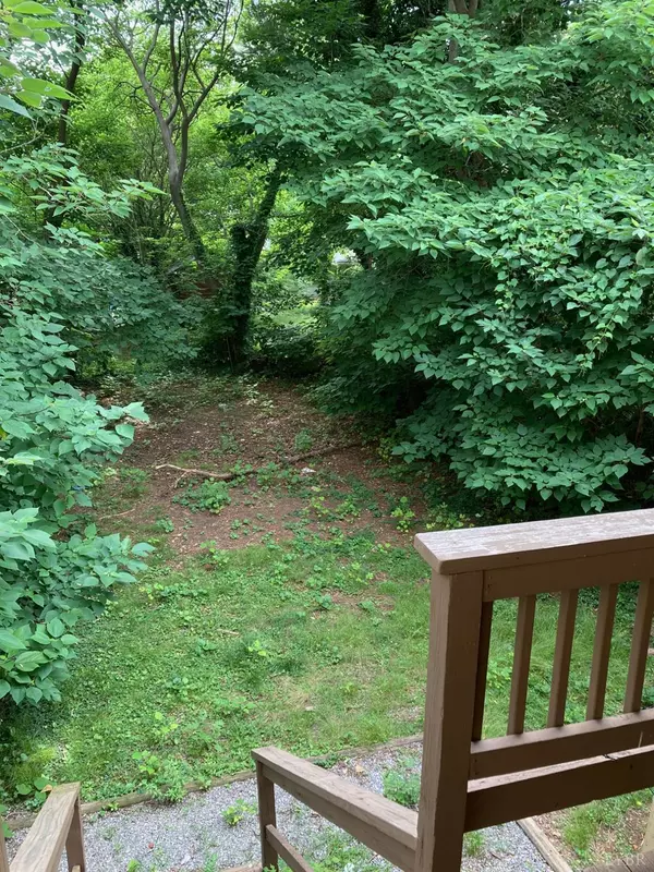 Lynchburg, VA 24504,611 Madison ST