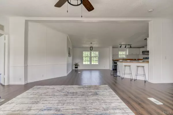 Brookneal, VA 24528,443 Owl RD