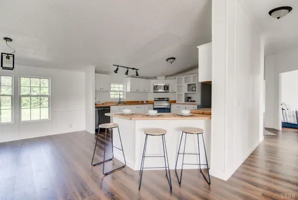 Brookneal, VA 24528,443 Owl RD