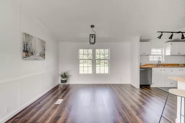 Brookneal, VA 24528,443 Owl RD