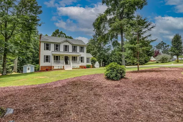 Goode, VA 24556,104 Kings Grant DR