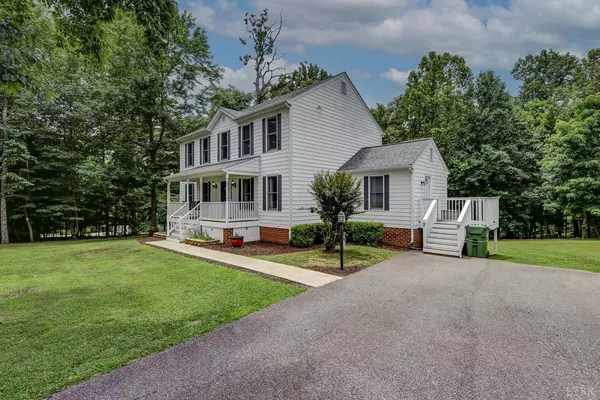 Goode, VA 24556,104 Kings Grant DR