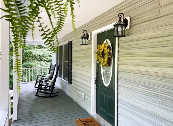 Goode, VA 24556,4512 Roaring Run RD