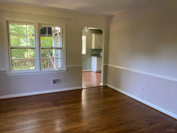 Lynchburg, VA 24503,2227 Mimosa DR