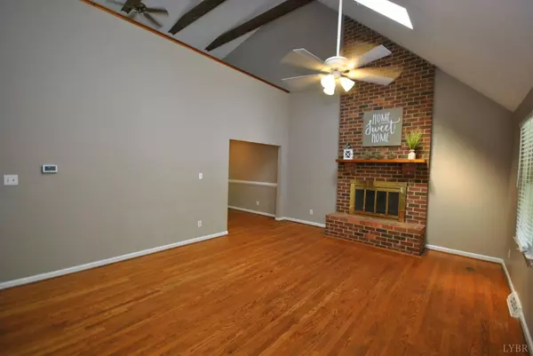 Lynchburg, VA 24502,115 Fox Crest DR