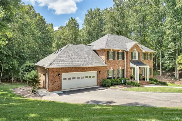 Lynchburg, VA 24503,208 Mill LN