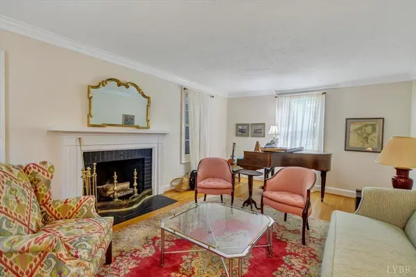 Lynchburg, VA 24503,3709 Manton DR