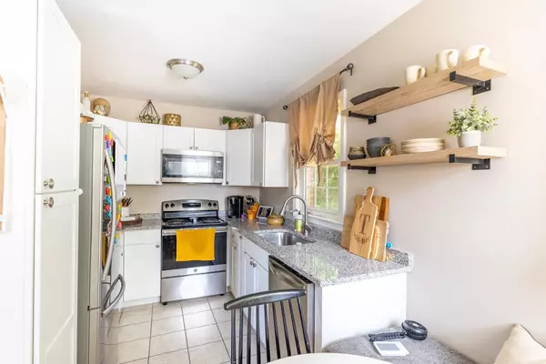 Lynchburg, VA 24502,4520 Greenwood DR