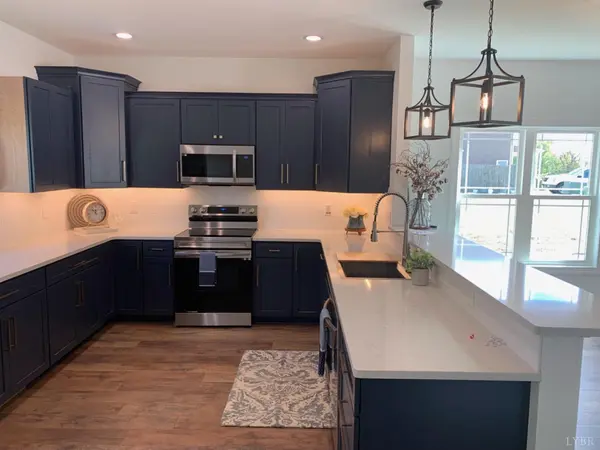 Appomattox, VA 24522,405 North AVE