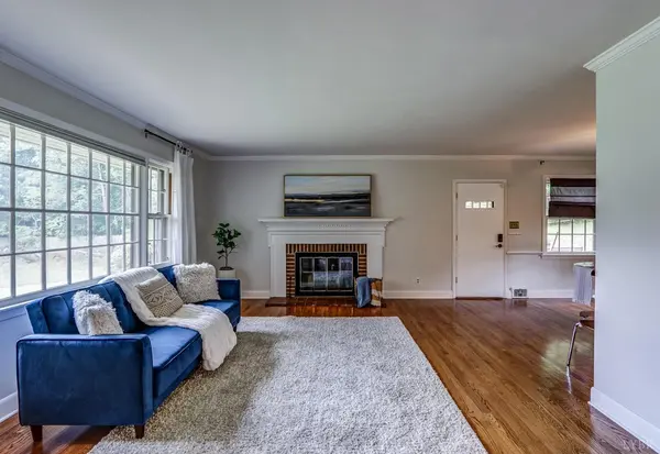 Lynchburg, VA 24503,3246 Downing DR