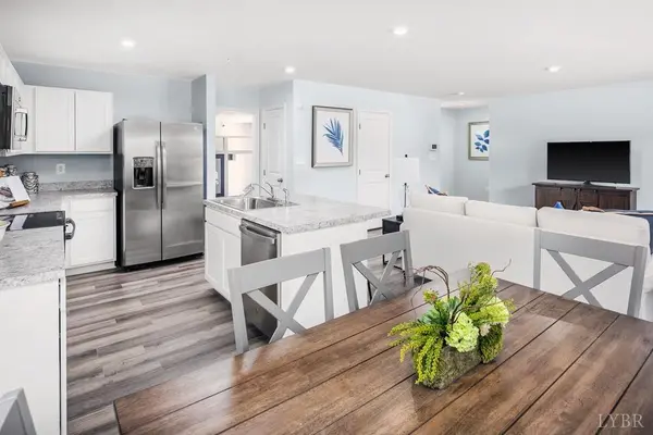 Lynchburg, VA 24501,2617 Confederate Avenue