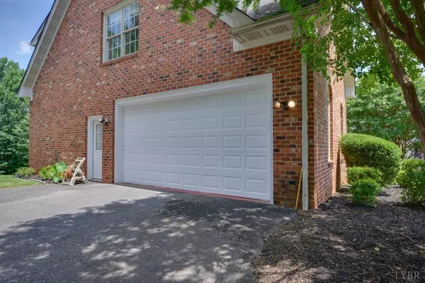 Lynchburg, VA 24503,141 Beacon Hill LN