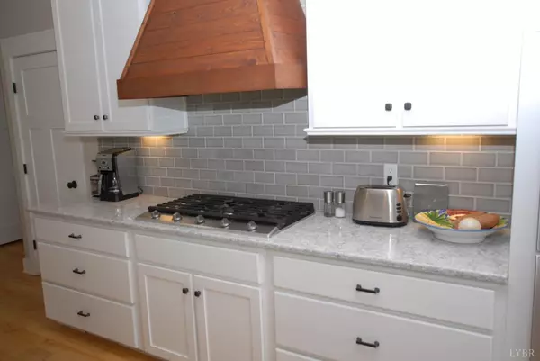 Forest, VA 24551,1637 Matthew Talbot RD