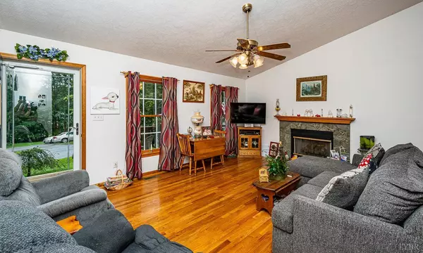 Madison Heights, VA 24572,114 Jane TER