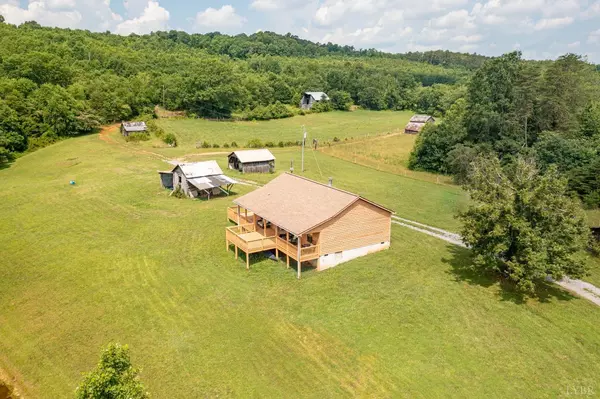 Hurt, VA 24563,335 Easome RD