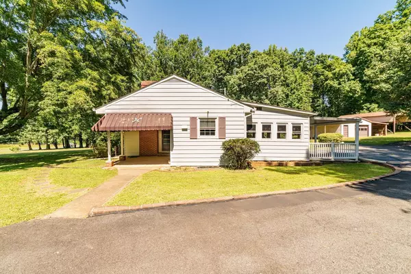 Goode, VA 24556,8350 E Lynchburg-Salem Tnpk