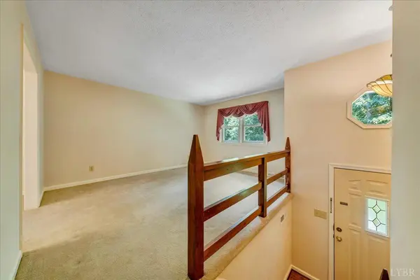 Goode, VA 24556,117 Perry LN